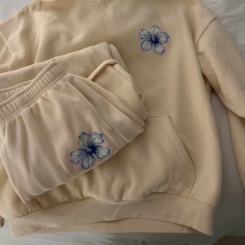 Edikted yellow tropical bloom sweatsuit xs s